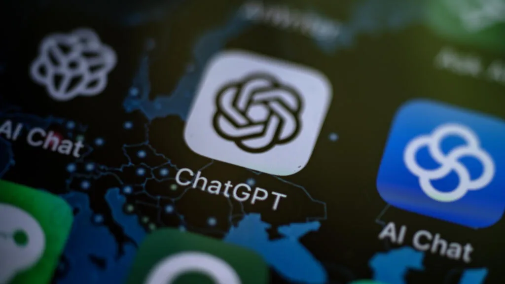 União Europeia amplia controle sobre IA e submete ChatGPT a regras mais rígidas