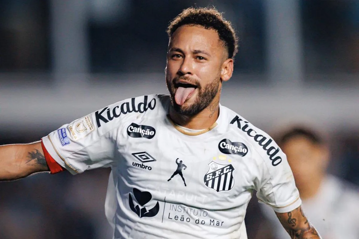 Neymar fica fora de jogo do Santos contra Atlético-MG por gramado sintético