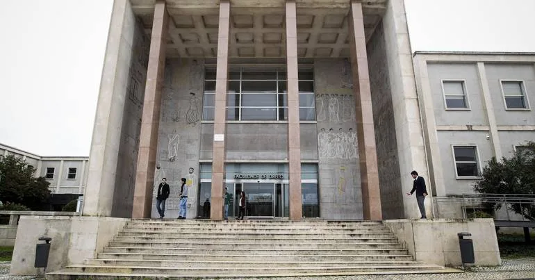 Universidade de Lisboa reduz em metade bolsas Erasmus anuais