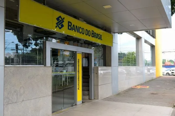 Bancários anunciam paralisação de 24h nesta quinta-feira (20)