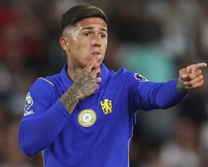 Football transfer deadline day: latest on Fernández, Alvarez, Ndiaye and more – live