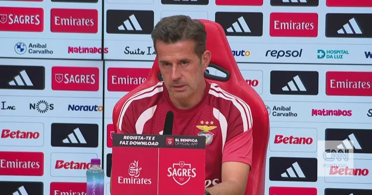 Marco Silva: «O plantel do Benfica não está fechado»