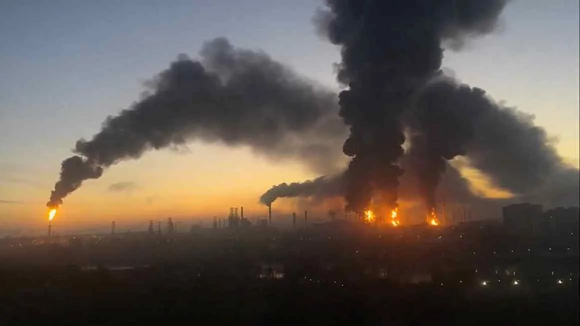 US threatens to block arms for Ukraine over attacks on Russian refineries