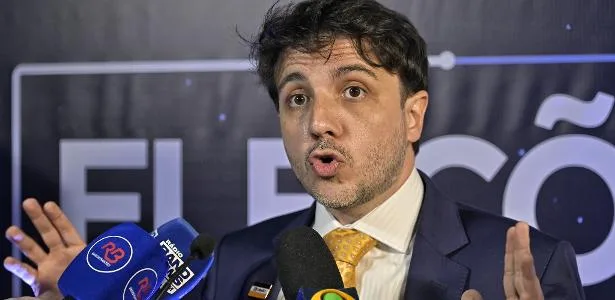 Renan Santos na Globo: que horas começa entrevista com presidenciável hoje