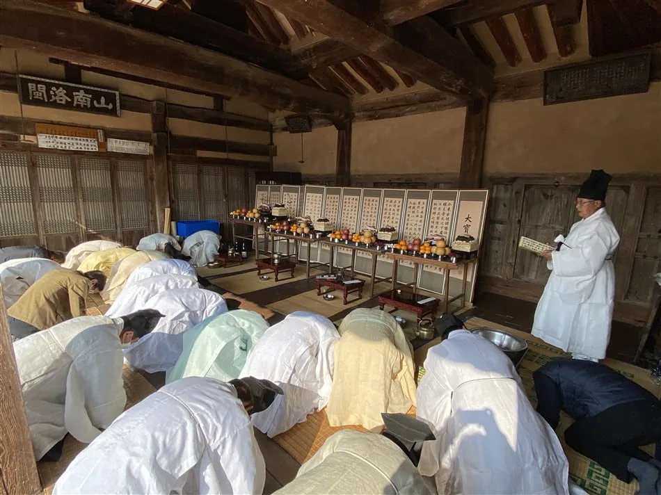 墓祭は必ず墓所で？ 500年前の退渓の答え