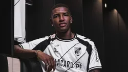 V. Guimarães: Mosquera finalmente inscrito aponta ao dérbi em Braga