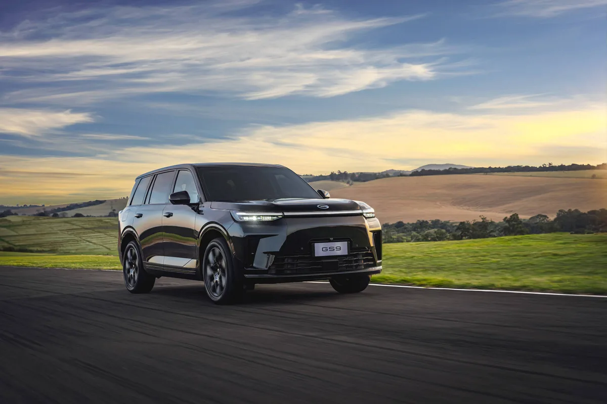 Híbrido chinês GAC GS9 chega ao mercado brasileiro com seis lugares e 500 cv de potência