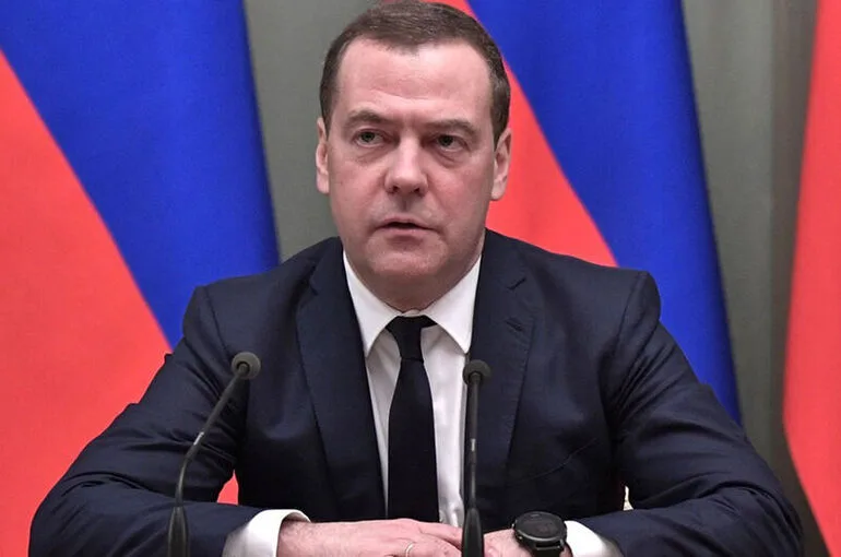 Медведев предложил кандидатуры на должности председателей комитетов Госдумы