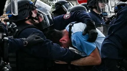 Lycéen éborgné à Tours : un policier mis en examen pour violences aggravées