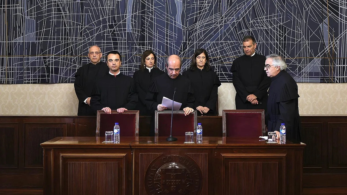 Tribunal Constitucional aprova lei que facilita deportação de imigrantes