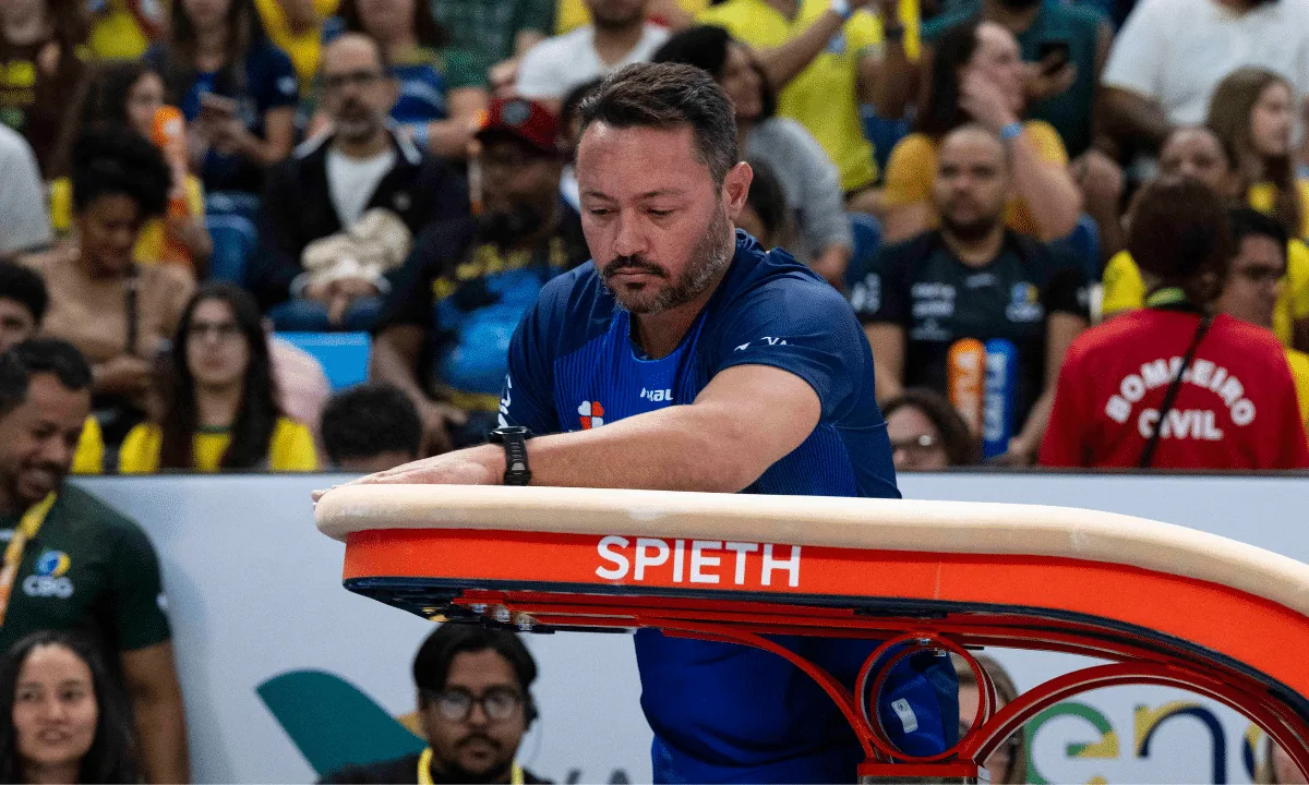 Técnico da seleção brasileira de ginástica detalha preparação para o Mundial