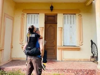« Rien n’a changé » : il découvre par hasard que sa maison d’enfance est en vente sur Leboncoin et la rachète