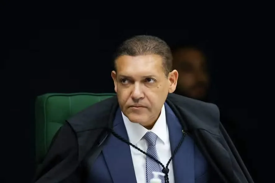 Deputados do PT pedem ao STF investigação contra Nunes Marques por suspeitas de corrupção