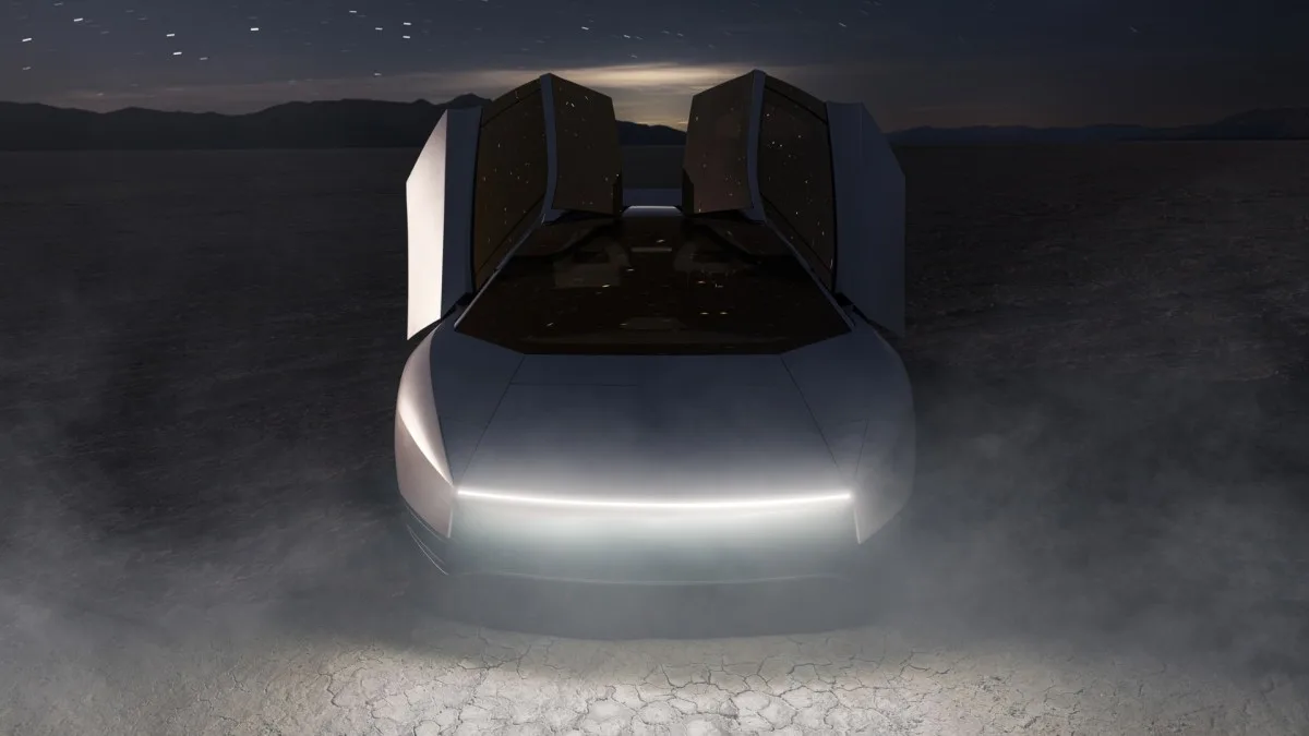 Le Tesla Roadster change tout, nos coups de coeur du Mondial de l’Auto 2026 et un buggy camping-car : le récap Vroom de la semaine
