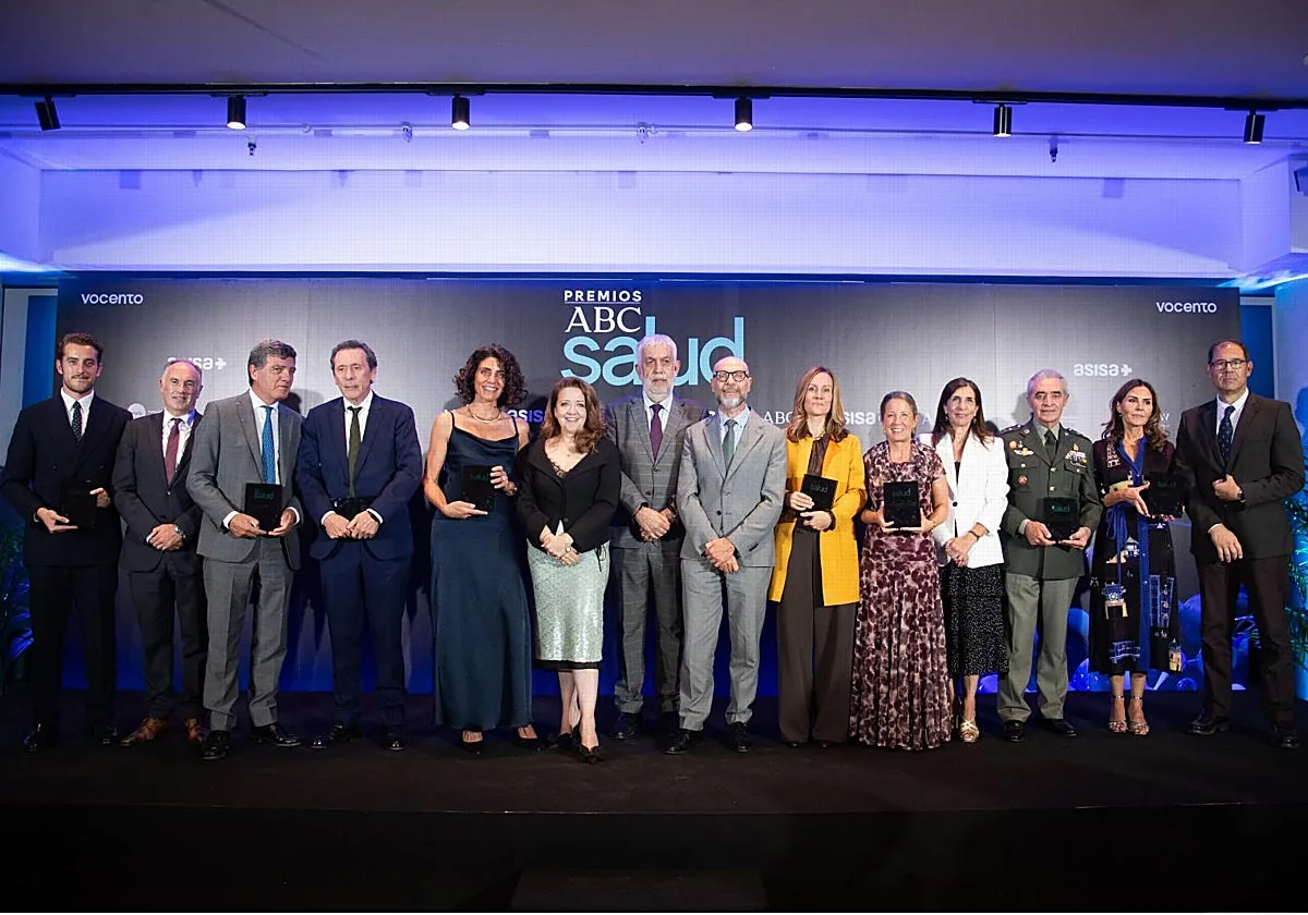 Luis Paz-Ares, premio ABC Salud 2026: «Si tiene un problema complejo, no busque solo a un buen médico»