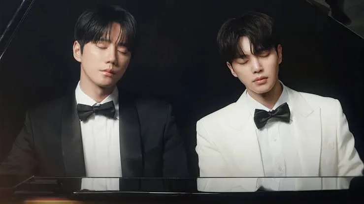 Dois pianistas talentosos competem no clipe inédito de ‘Quatro Mãos, Duas Sonatas’, novo K-DRAMA da Netflix