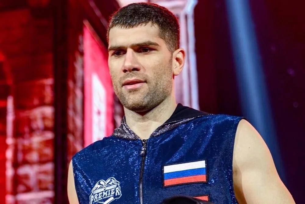 Менеджер чемпиона IBA Intercontinental Юновидова предложил бой Сусленкову