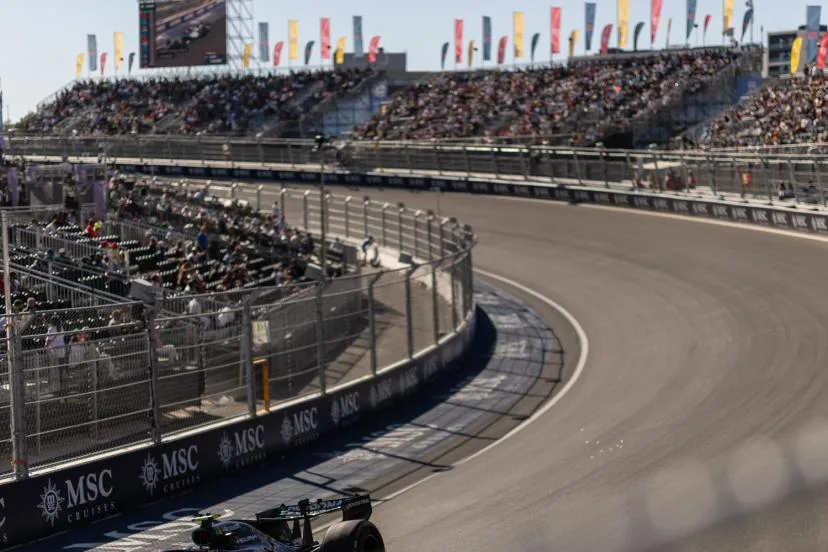 Kimi Antonelli domine les EL3 du Grand Prix d'Espagne, sorties de piste pour Hamilton et Bearman