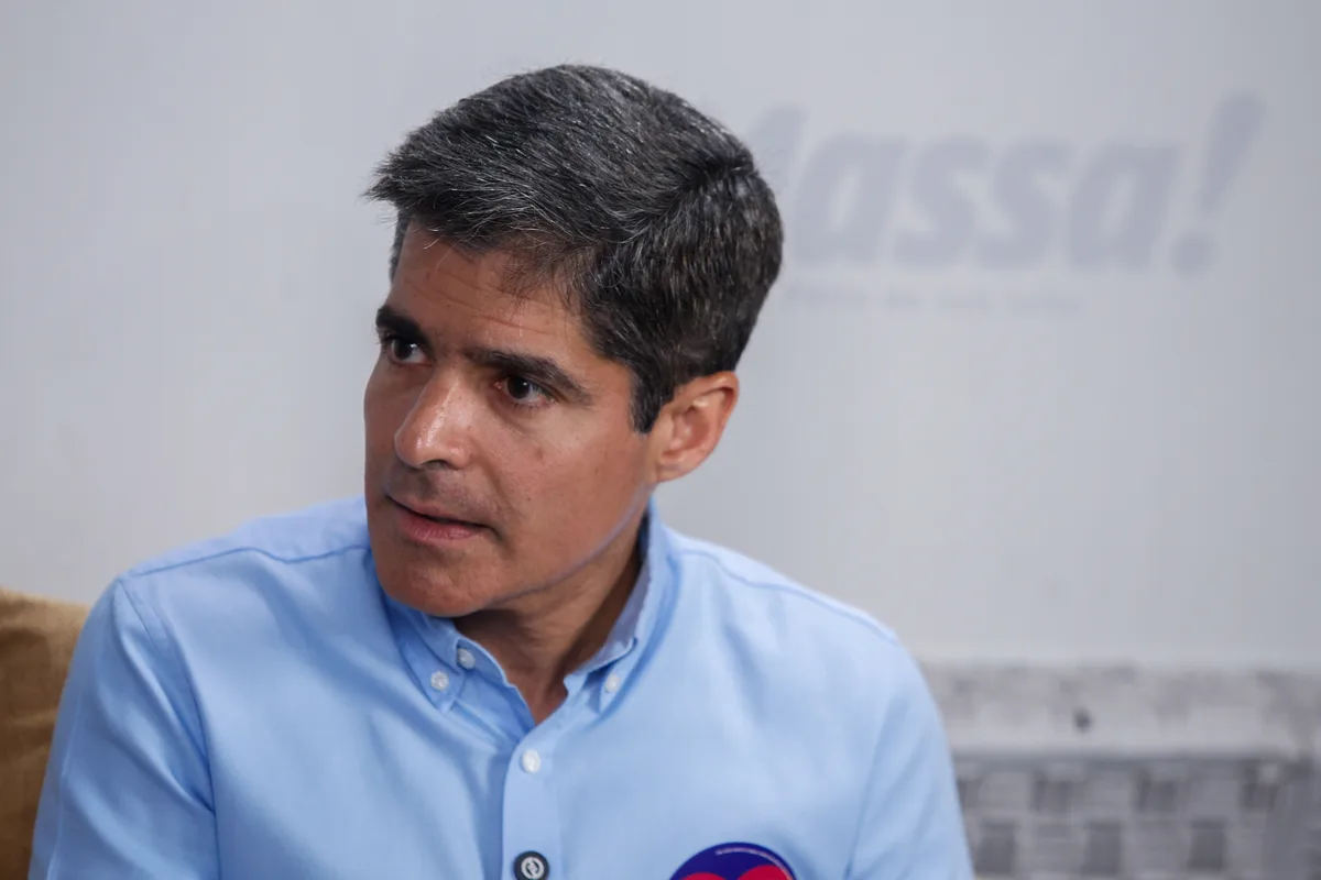 ACM Neto descarta alta de impostos e cita parceria com prefeituras, se eleito