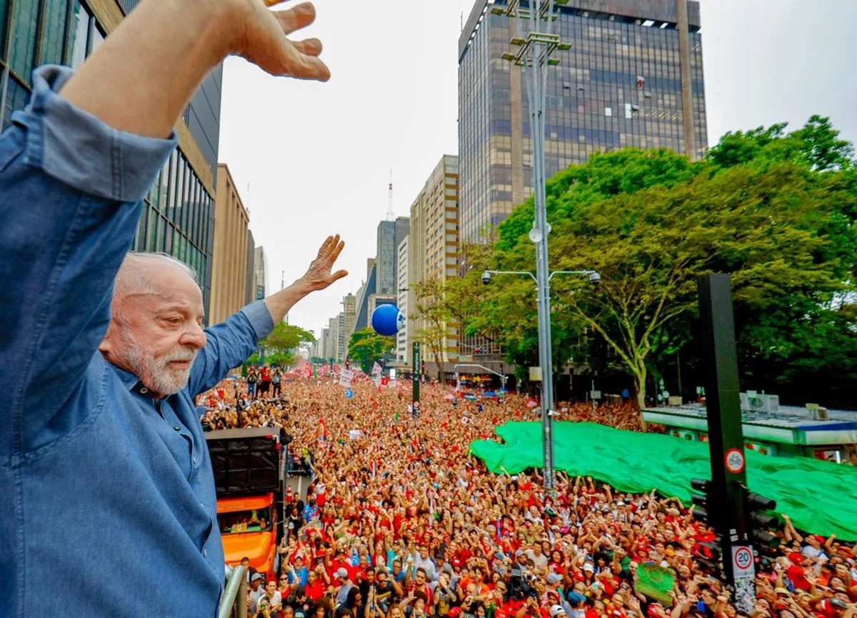 Os caminhos para uma virada de Lula