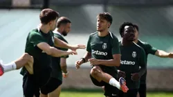 Atenção, Sporting: Vagiannidis treina integrado com restante plantel