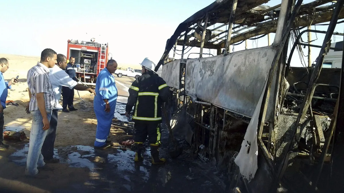 Al menos 16 muertos y 28 heridos en un accidente de autobús en el sur del Sinaí egipcio