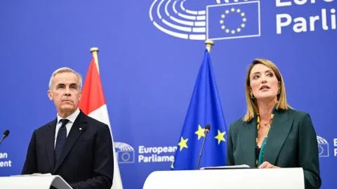 Carney ensalza la unidad de Canadá y la UE con un claro mensaje a Trump: "Nadie va a dictar con quién cerramos acuerdos"
