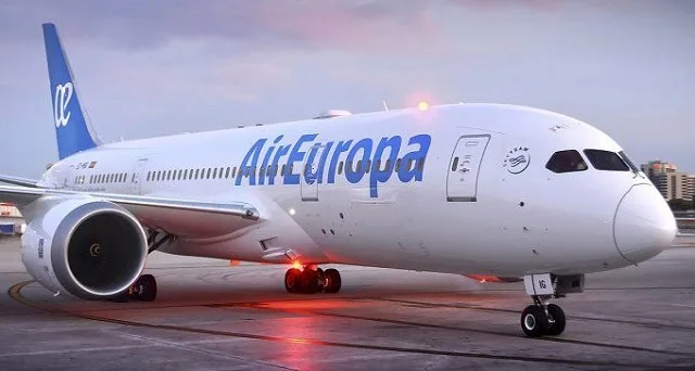 Air Europa mantiene vuelos al aeropuerto de Valencia ante cierre de Maiquetía