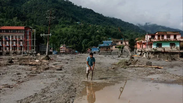 Nepal: Desaparecidos disparam para mais de 5.600. Há 1.280 mortos