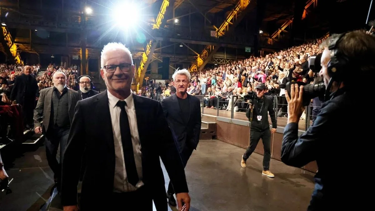 Comment la cinéphilie change de visage à l'heure de la création de contenu ? Une table-ronde Les nouveaux formats de la cinéphilie, avec AlloCiné, au Festival Lumière