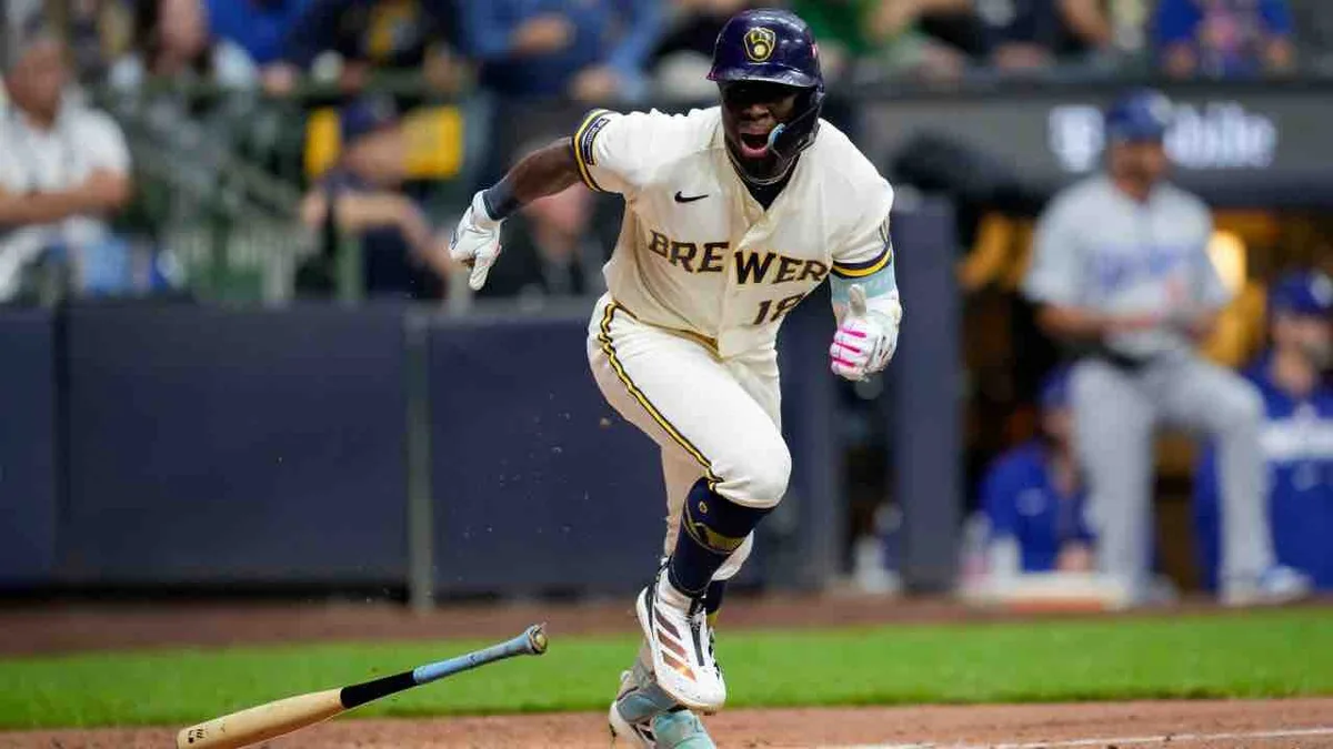 Brewers’ Lara drives in go-ahead run against Dodgers in fifth inning