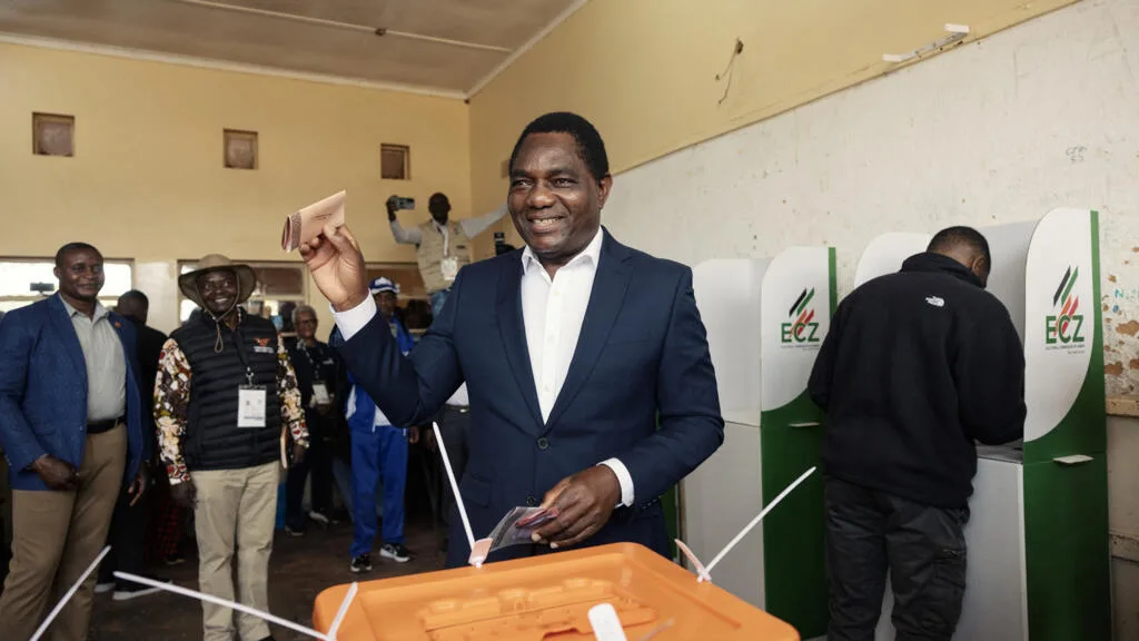 Le président sortant Hakainde Hichilema réélu à la tête de la Zambie avec 60 % des voix