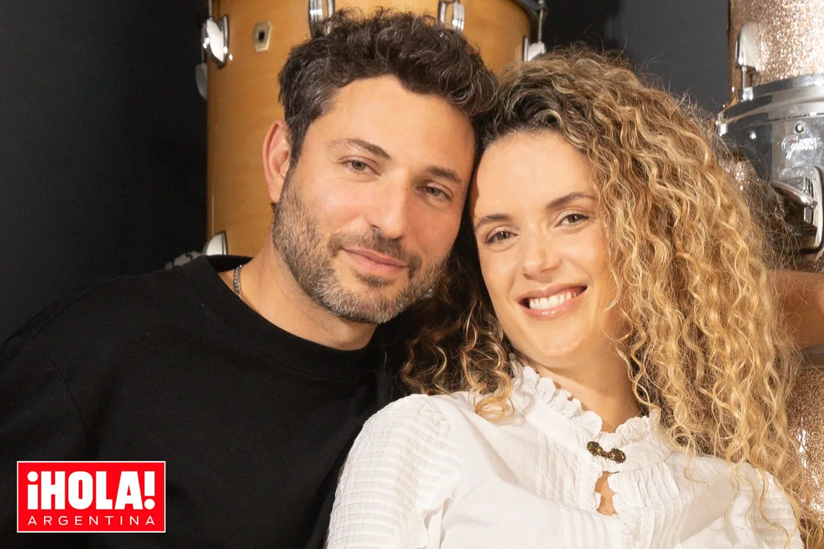 “En dos años pasó de todo”. La reconocida chef Toti Quesada y el músico Gastón Baremberg posan juntos a punto de ser padres