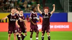 Hearts apura-se para a Liga Conferência com playoff decidido nos penáltis