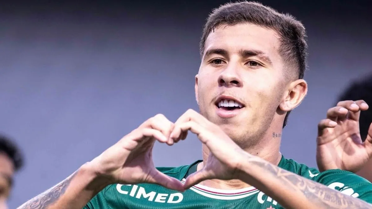 Felipe Teresa, jogador de futebol do Palmeiras, é acusado pela ex de agressão; polícia investiga