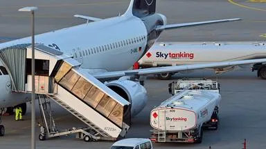 Warum die Lufthansa jetzt auch außerhalb von Frankfurt tankt