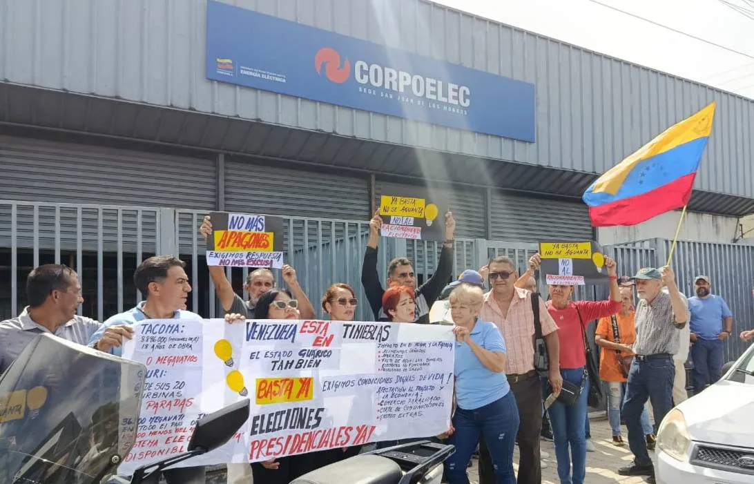 "Ya basta, no se aguanta": En Guárico protestaron frente a Corpoelec por los apagones