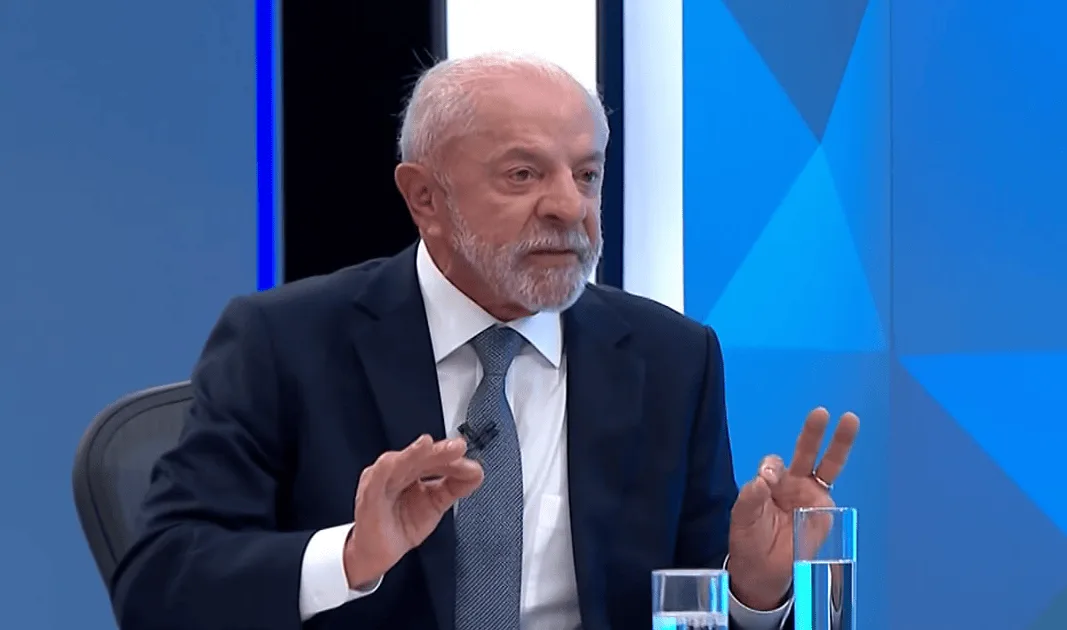 Lula diz que o jeito de resolver problema fiscal é fazer economia crescer