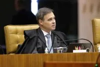 Viana pede a Mendonça preservação de provas contra Lulinha