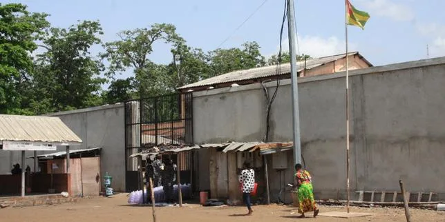 Journalistes français détenus au Togo : Lomé affirme disposer « d’indices graves et concordants » à leur encontre