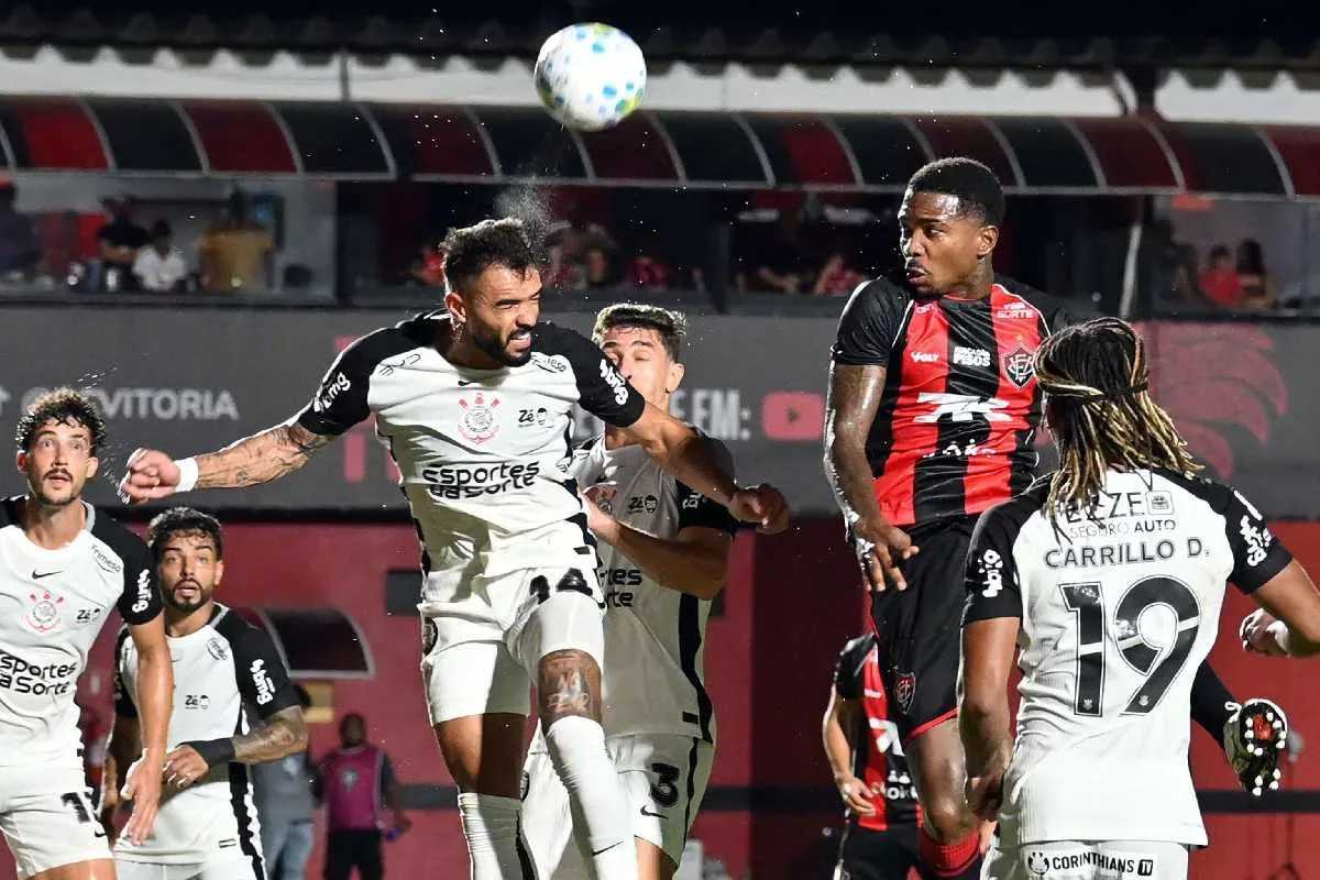 Futebol na TV hoje: segunda-feira (19) tem Corinthians x Vitória e Série B