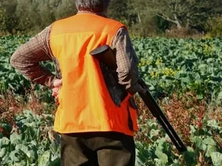 Il était parti chasser mais n’est jamais revenu, le corps sans vie d’un homme de 80 ans repêché dans le Doubs