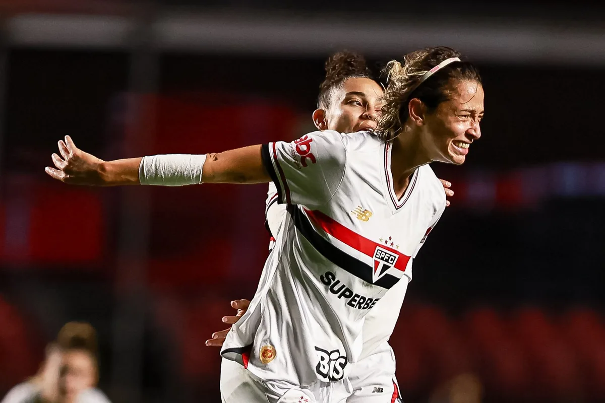 Cartola Feminino: veja as maiores pontuadoras de cada time classificado às quartas de final