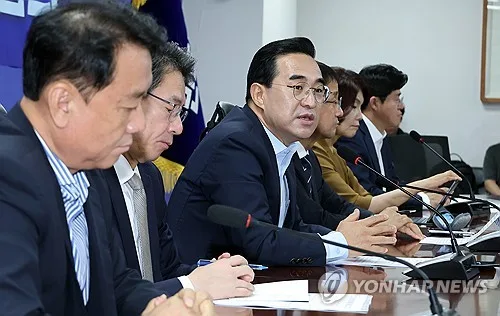 박홍근 "내년 세수, 중기재정계획 전망보다 100조 증가 예측"