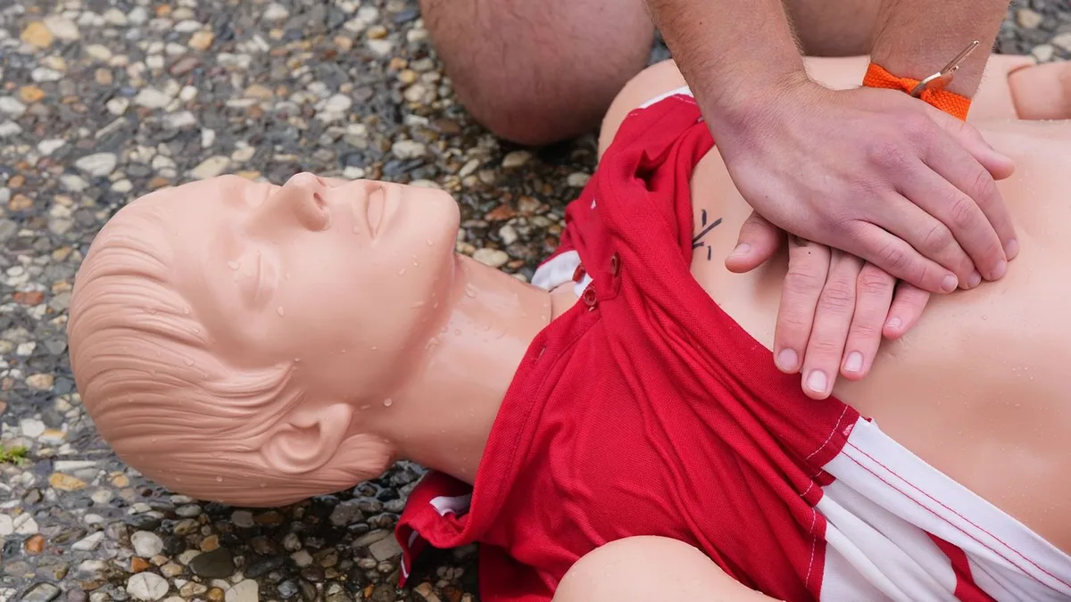 Welttag der Wiederbelebung: Angst vor Fehlern bei Wiederbelebung - Was helfen kann