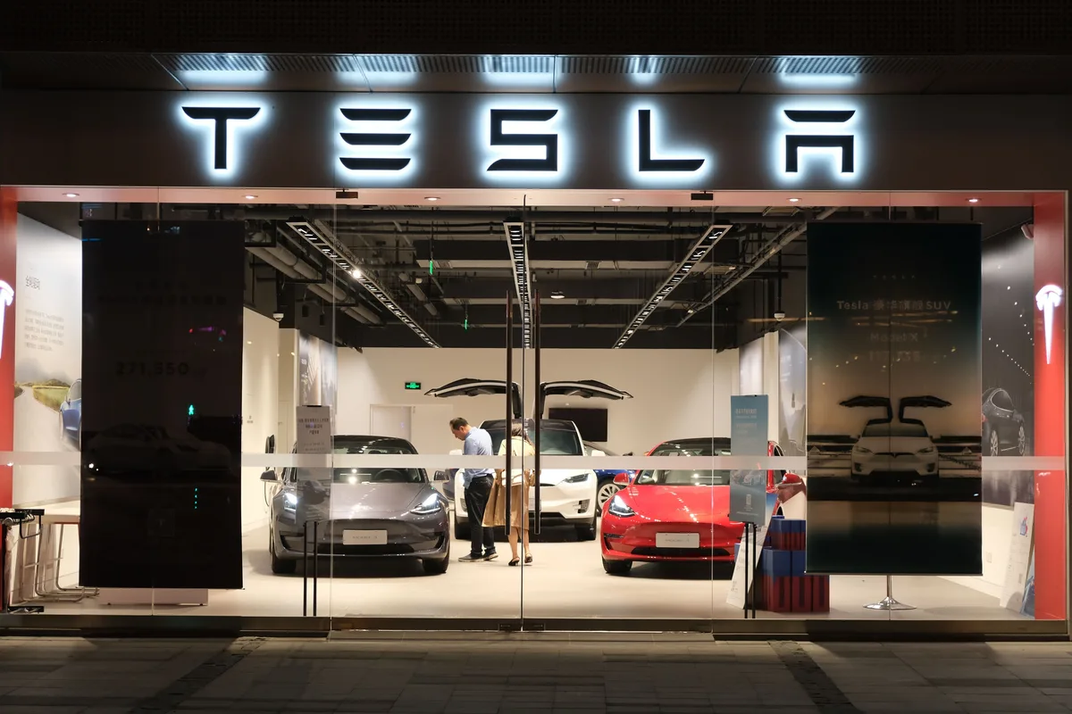 Les ventes de voitures électriques au sommet en août 2026, le Tesla Model Y écrase la concurrence