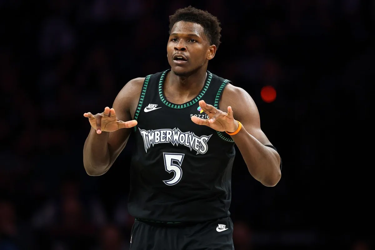 Энтони Эдвардс начал с рейтинга 77 и дошёл до 95 в NBA 2K за шесть лет