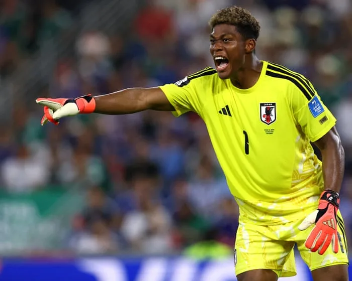 Transfer roundup: Aston Villa close on Japan keeper Zion Suzuki; Djed Spence seals Inter move