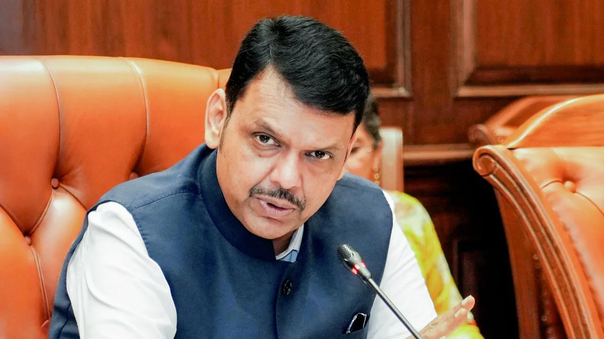 Marathi for drivers: What Fadnavis’s pause order says about Sena-BJP rivalry