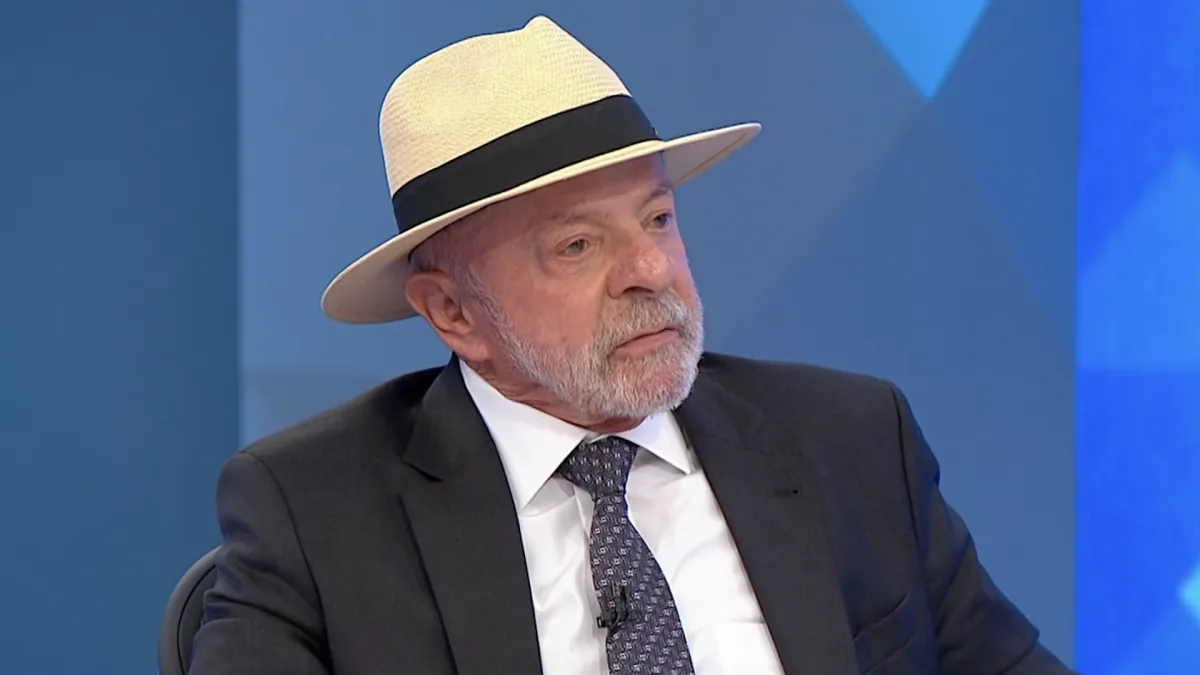 Lula diz que vai anunciar fim da fila do INSS na próxima semana